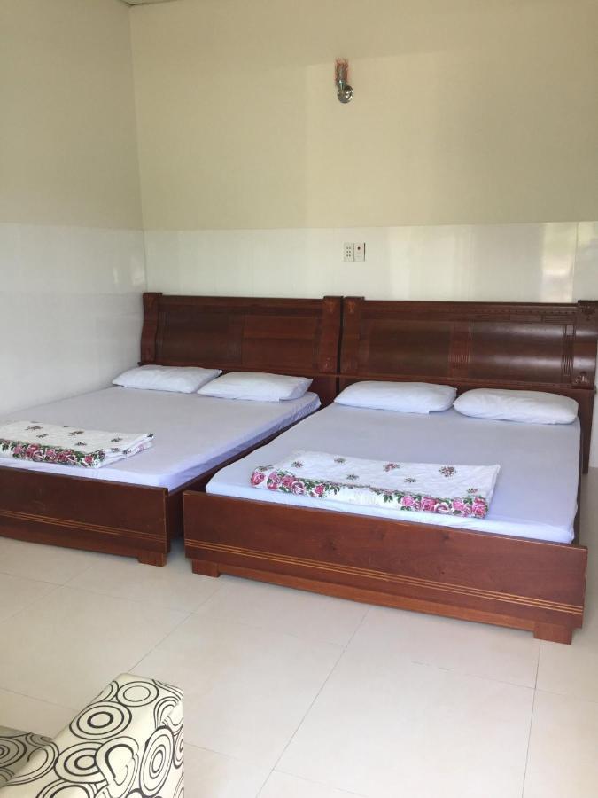 隆海 Nha Nghi Tien Phuc 1酒店 外观 照片